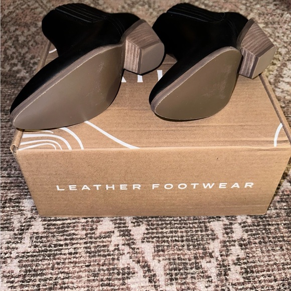 Portland Leather “Dakota” Western style ankle boot, black - Picture 2 of 8